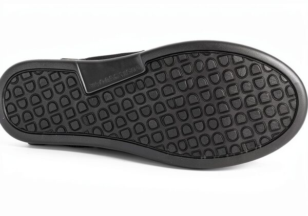 DC Mens Skateboarding Shoes Pill Pattern Outsole Black White-3